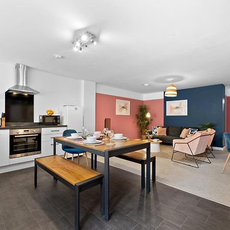 Glevum Lodge - 2 Bedroom Town Centre Apartment 赛伦塞斯特 外观 照片