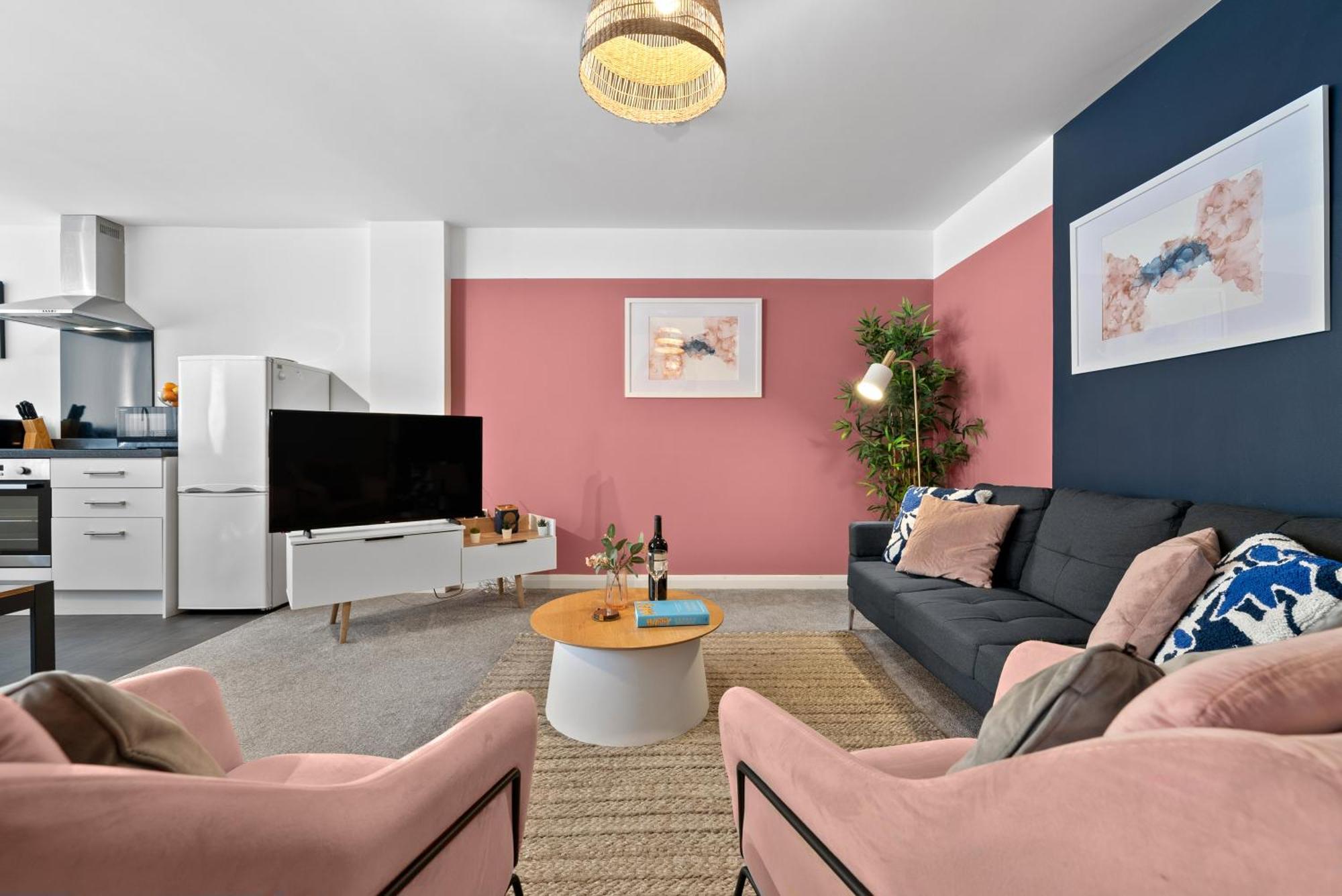 Glevum Lodge - 2 Bedroom Town Centre Apartment 赛伦塞斯特 外观 照片