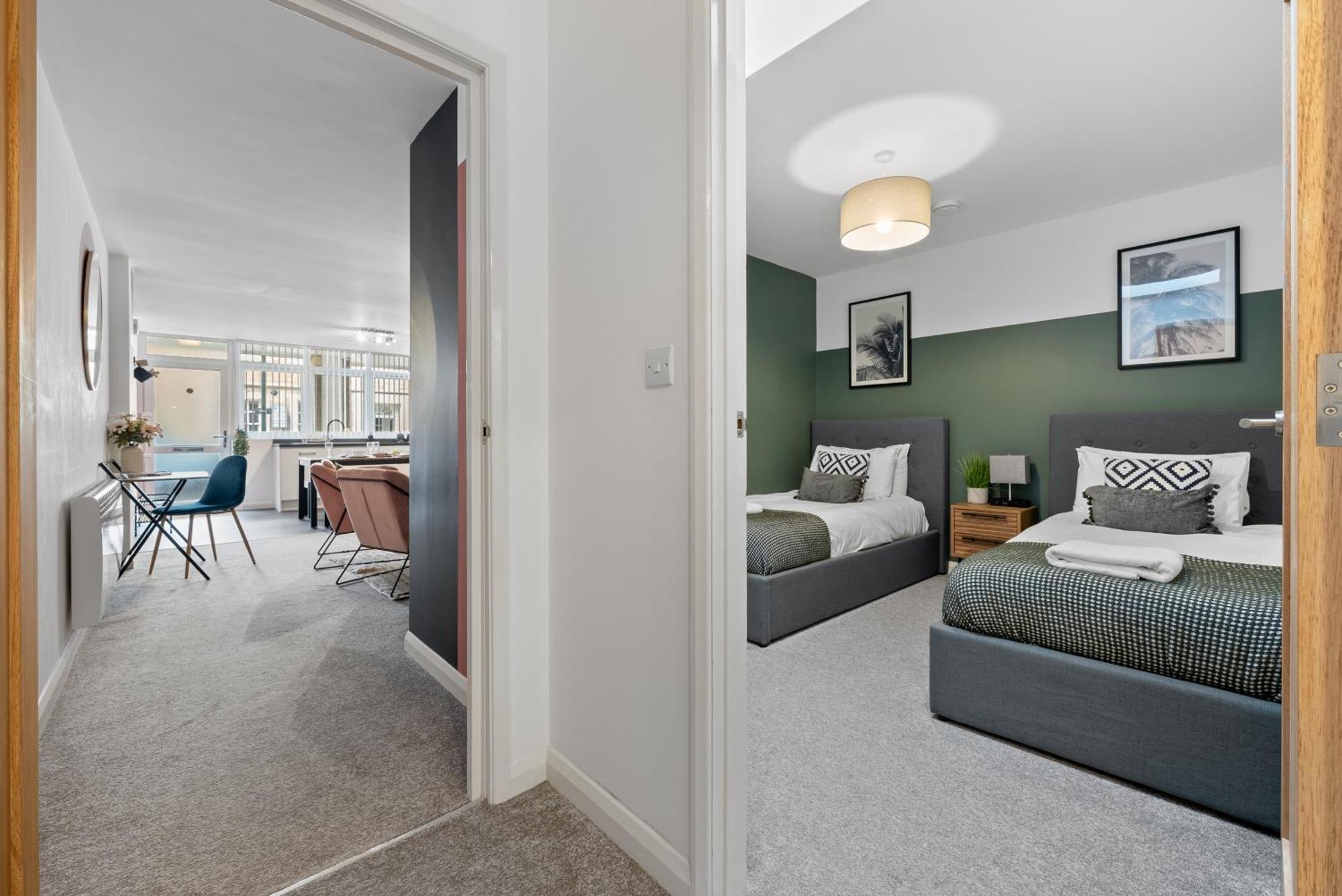 Glevum Lodge - 2 Bedroom Town Centre Apartment 赛伦塞斯特 外观 照片